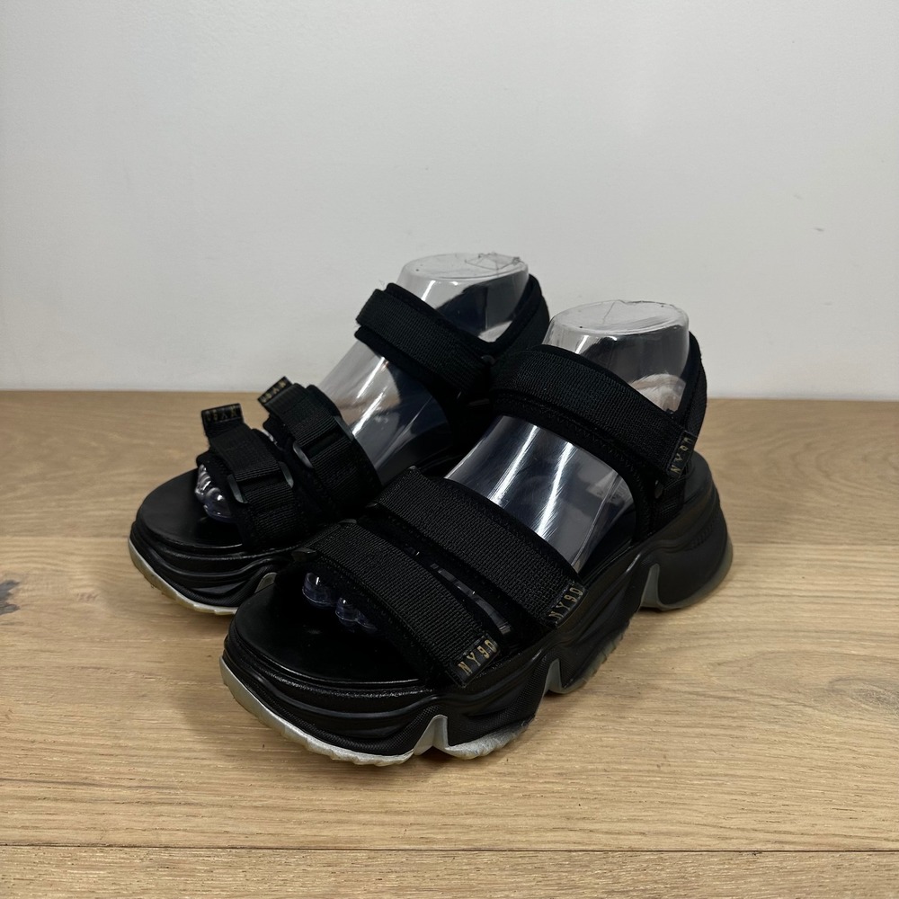 Steve Madden Sport Sandals Women 8 Black Chunky Platform Strappy Y2K